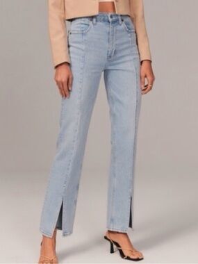 Abercrombie & Fitch Ultra High Rise 90s Straight Jeans with Split Vent Hem